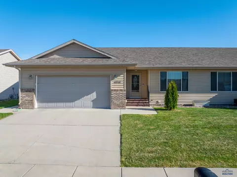 4914 Patricia St, Rapid City, SD 57703