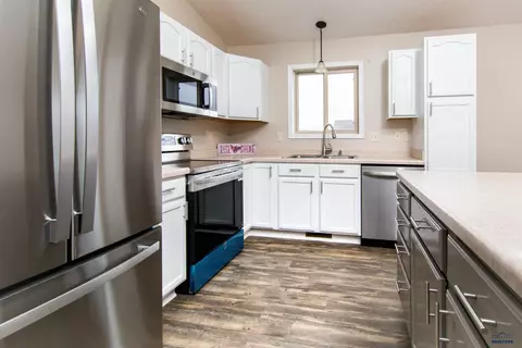 632 Vector Ct, Box Elder, SD 57719 photo 11