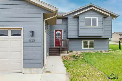632 Vector Ct, Box Elder, SD 57719 photo 4