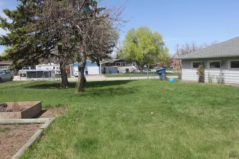 800 Stanley, Belle Fourche, SD 57717 photo 21
