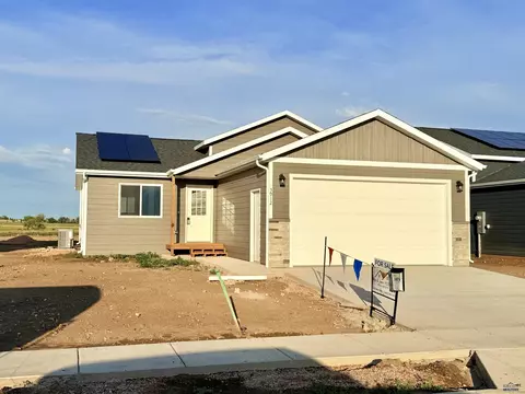 3912 Haralson Ln, Rapid City, SD 57703