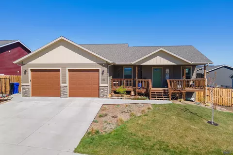950 Summerfield Dr, Rapid City, SD 57703