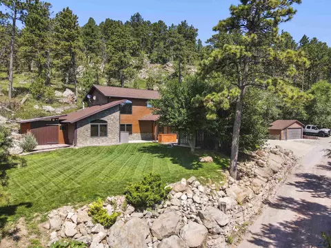 1245 Pine Cone Ln, Rapid City, SD 57701