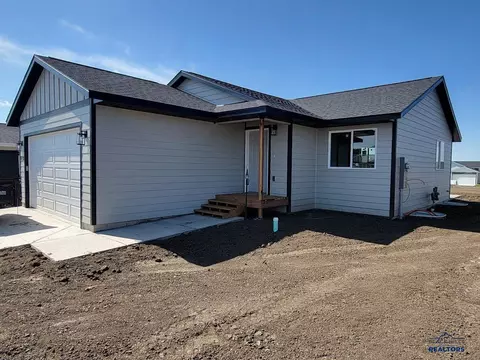 1130 Cobalt Dr, Rapid City, SD 57701