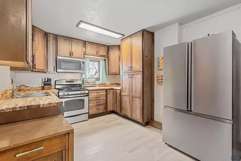 819 Sly St, Sturgis, SD 57785 photo 17
