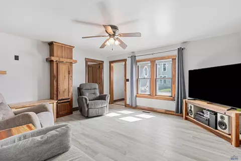 819 Sly St, Sturgis, SD 57785 photo 11