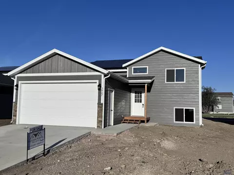 3987 Haralson Ln, Rapid City, SD 57703