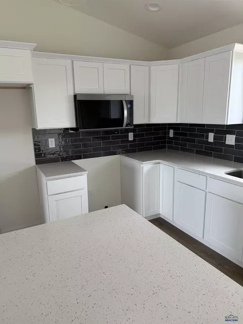 639 Eagle Ct, Box Elder, SD 57719 photo 5