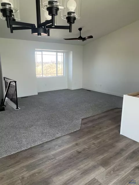 639 Eagle Ct, Box Elder, SD 57719 photo 7