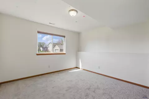 573 Plover Dr, Box Elder, SD 57719 photo 33