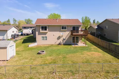 573 Plover Dr, Box Elder, SD 57719 photo 4