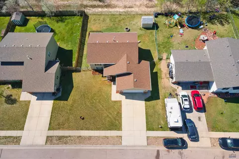 573 Plover Dr, Box Elder, SD 57719 photo 8