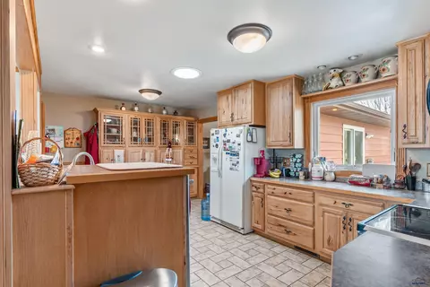 2030 12th Ave, Belle Fourche, SD 57717 photo 8