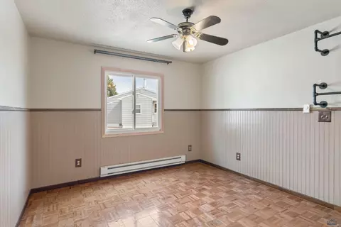 2030 12th Ave, Belle Fourche, SD 57717 photo 19