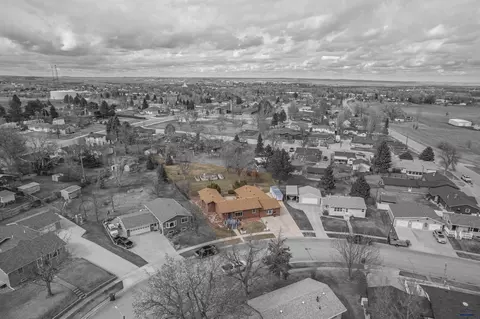 2030 12th Ave, Belle Fourche, SD 57717 photo 36