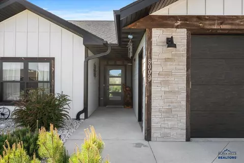 8009 Brooks Loop, Spearfish, SD 57783 photo 2
