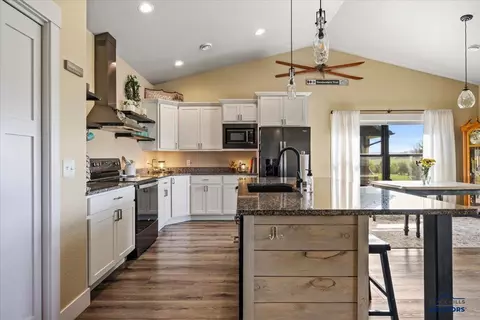 8009 Brooks Loop, Spearfish, SD 57783 photo 8