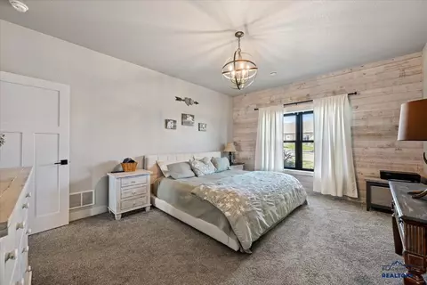 8009 Brooks Loop, Spearfish, SD 57783 photo 12