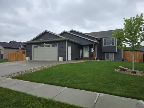 3620 Remington Rd, Rapid City, SD 57703