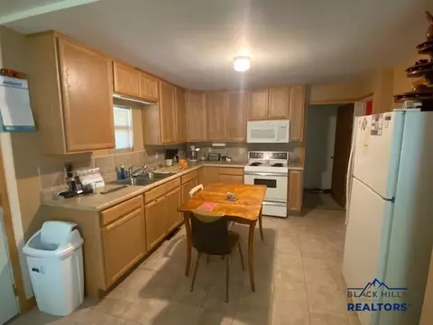 1220 Shephard St, Sturgis, SD 57785 photo 2