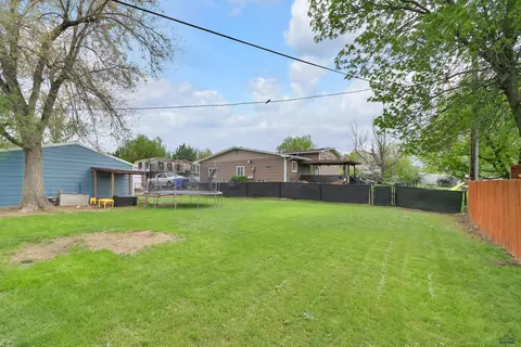 712 Stanley, Belle Fourche, SD 57717 photo 32
