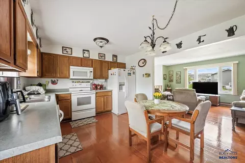 720 S 32nd, Spearfish, SD 57783 photo 7