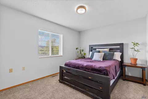 1523 Hope St, Sturgis, SD 57785 photo 12