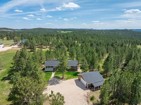11903 Sundance Dr, Hot Springs, SD 57747