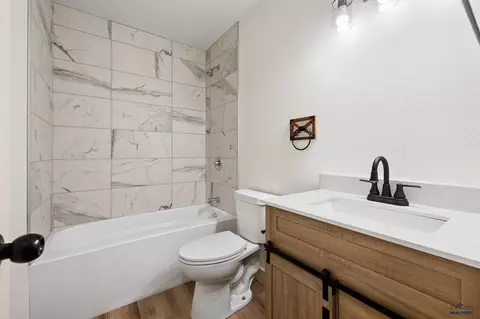 248 S 10th St, Custer, SD 57730 photo 9