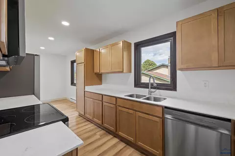 248 S 10th St, Custer, SD 57730 photo 4