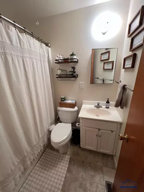 2104 Colorado, Sturgis, SD 57785 photo 14