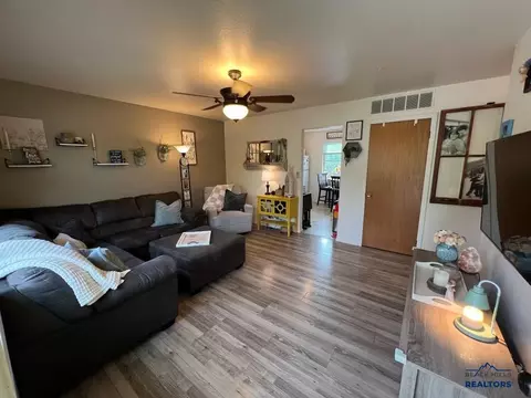 2104 Colorado, Sturgis, SD 57785 photo 5