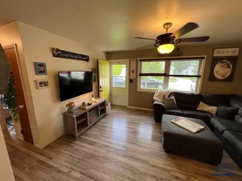 2104 Colorado, Sturgis, SD 57785 photo 6
