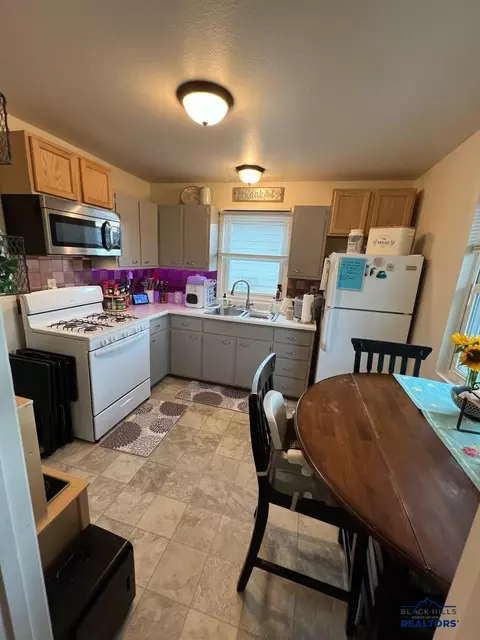 2104 Colorado, Sturgis, SD 57785 photo 8