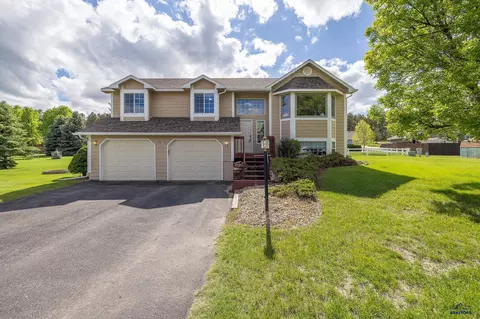 7941 Alfalfa Ct, Rapid City, SD 57702