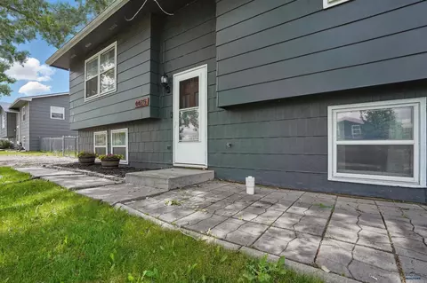 4425 Bronco Ln, Rapid City, SD 57701