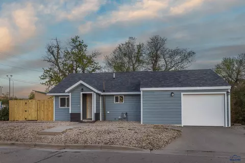 821 8th, Sturgis, SD 57785