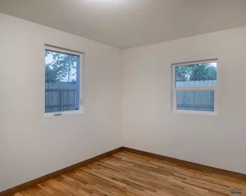 821 8th, Sturgis, SD 57785 photo 15