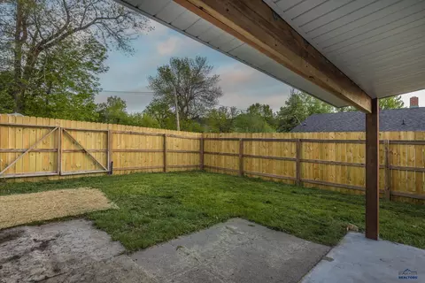 821 8th, Sturgis, SD 57785 photo 7