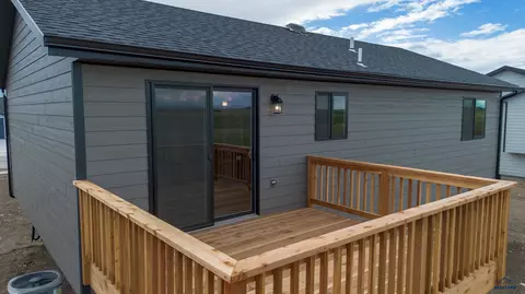 413 Constitution Blvd, Box Elder, SD 57719 photo 5