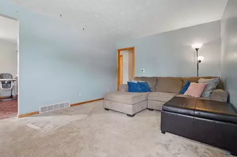 701 Hustead St, Wall, SD 57790 photo 5