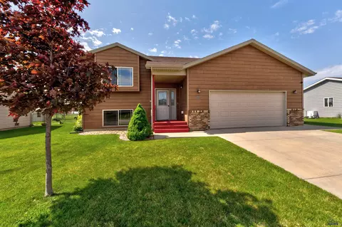 477 Eisenhower Ln, Box Elder, SD 57719 photo 2