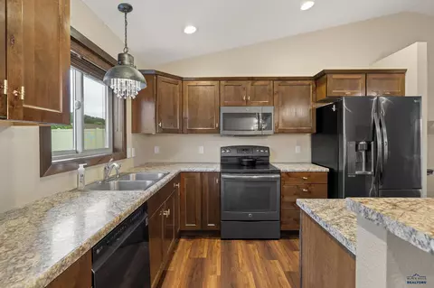 10145 Laramie Ln, Summerset, SD 57718 photo 16