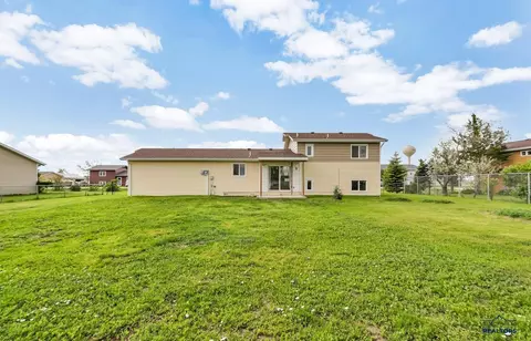 504 Swallow Dr, Box Elder, SD 57719 photo 9