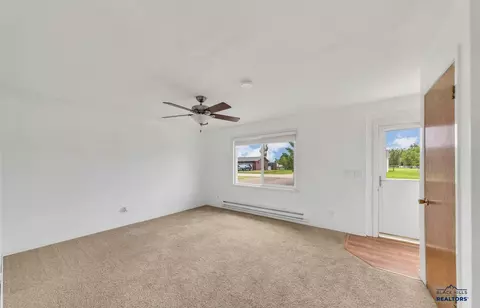 504 Swallow Dr, Box Elder, SD 57719 photo 4