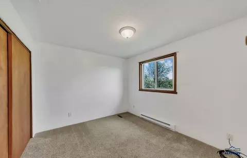504 Swallow Dr, Box Elder, SD 57719 photo 10
