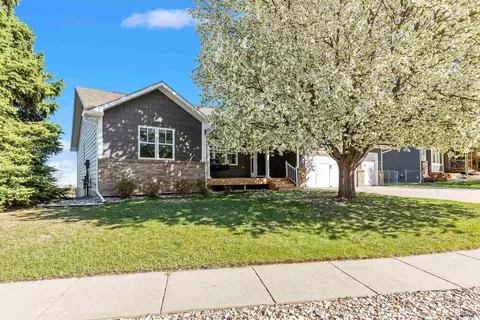 3418 Gray Fox Ct, Rapid City, SD 57701