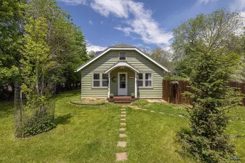 3728 Schamber, Rapid City, SD 57702