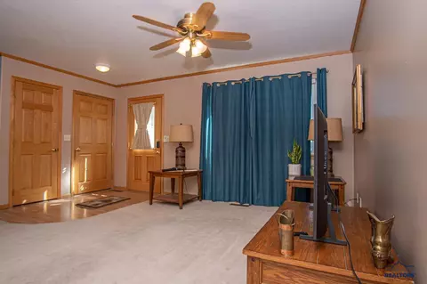 9485 Astoria Ln, Summerset, SD 57718 photo 8