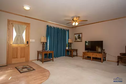9485 Astoria Ln, Summerset, SD 57718 photo 7
